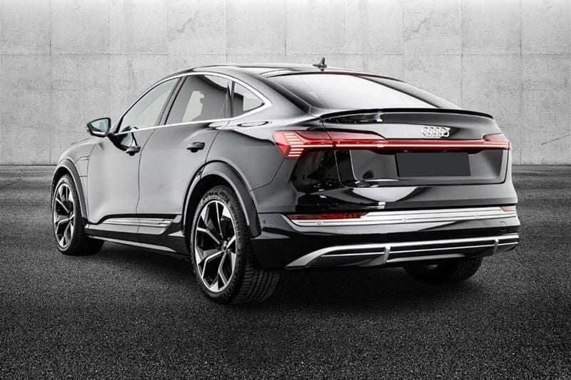 Usata Audi e-tron 225 kW (307 CV) 2022 Nero SUV