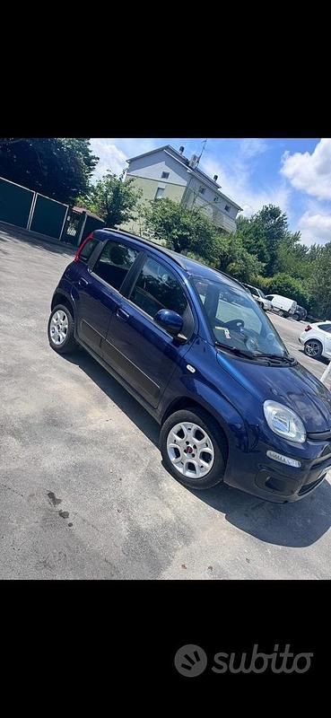 Usata Fiat Panda Lounge 2015 Blu Berlina