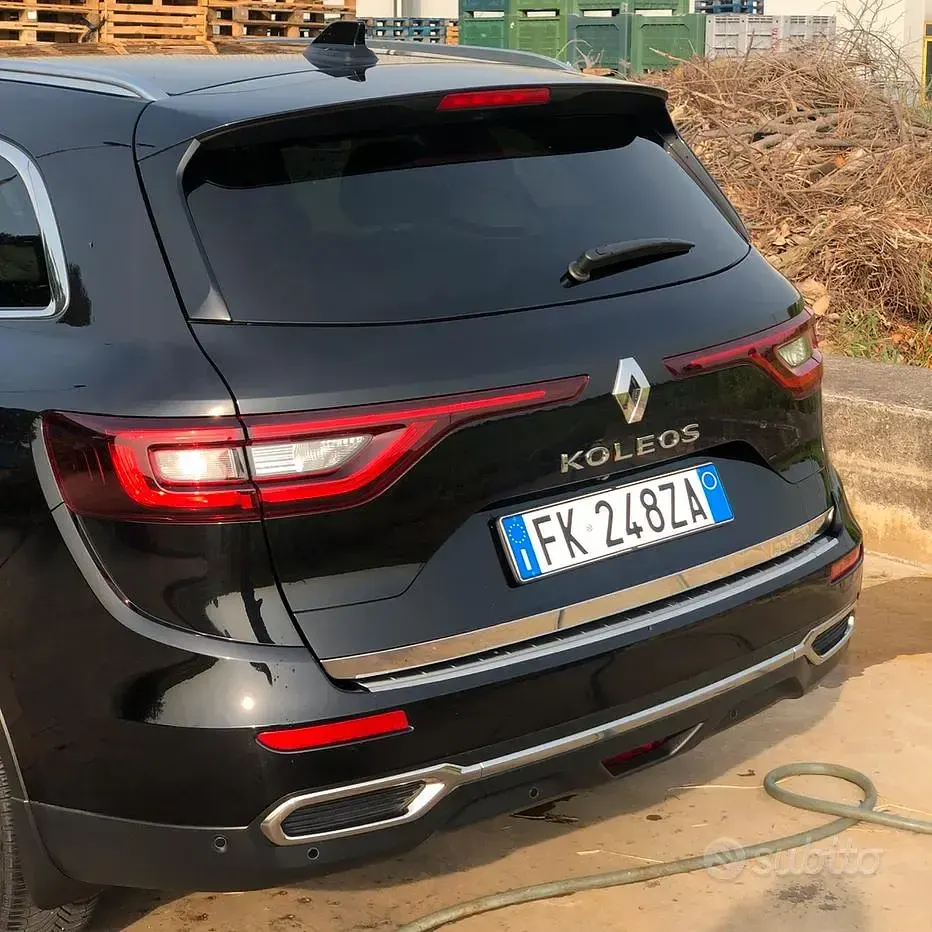 Usata Renault Koleos 175 CV (128 kW) 2017 Nero SUV