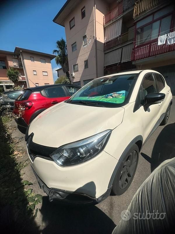 Usata Renault Captur 90 CV (66 kW) 2013 SUV