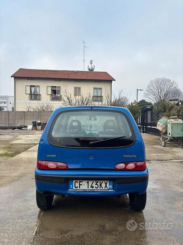 Usata Fiat 600 2003 Blu Berlina
