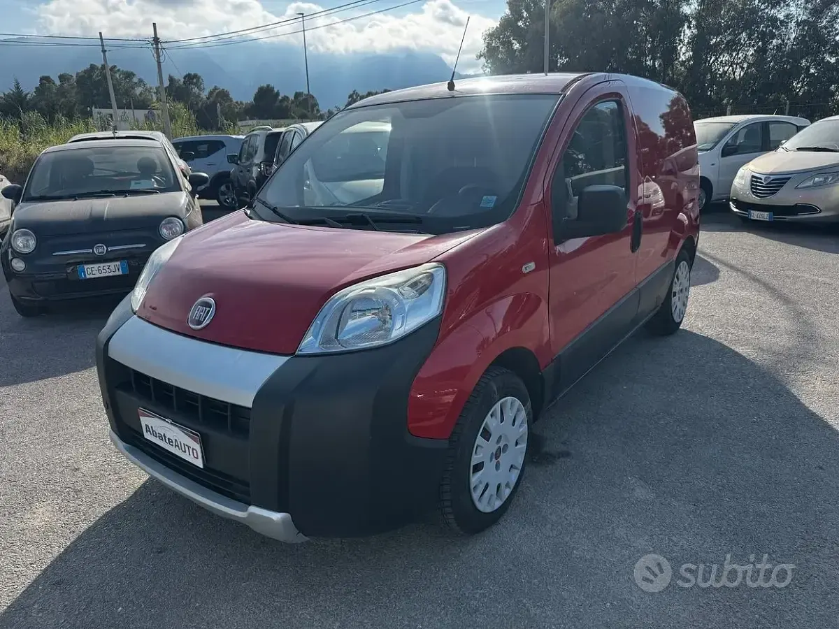 Usata Fiat Fiorino 95 CV (69 kW) 2015 Rosso Monovolume