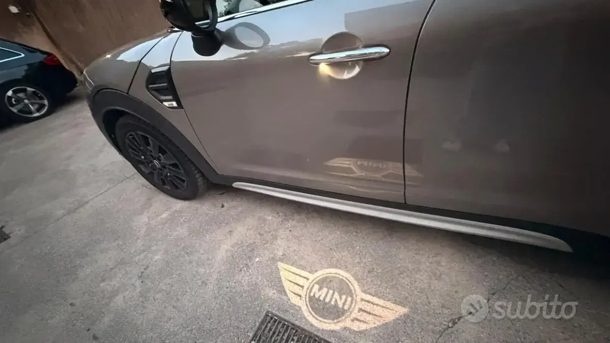 Usata Mini Countryman 150 CV (110 kW) 2017 Grigio SUV