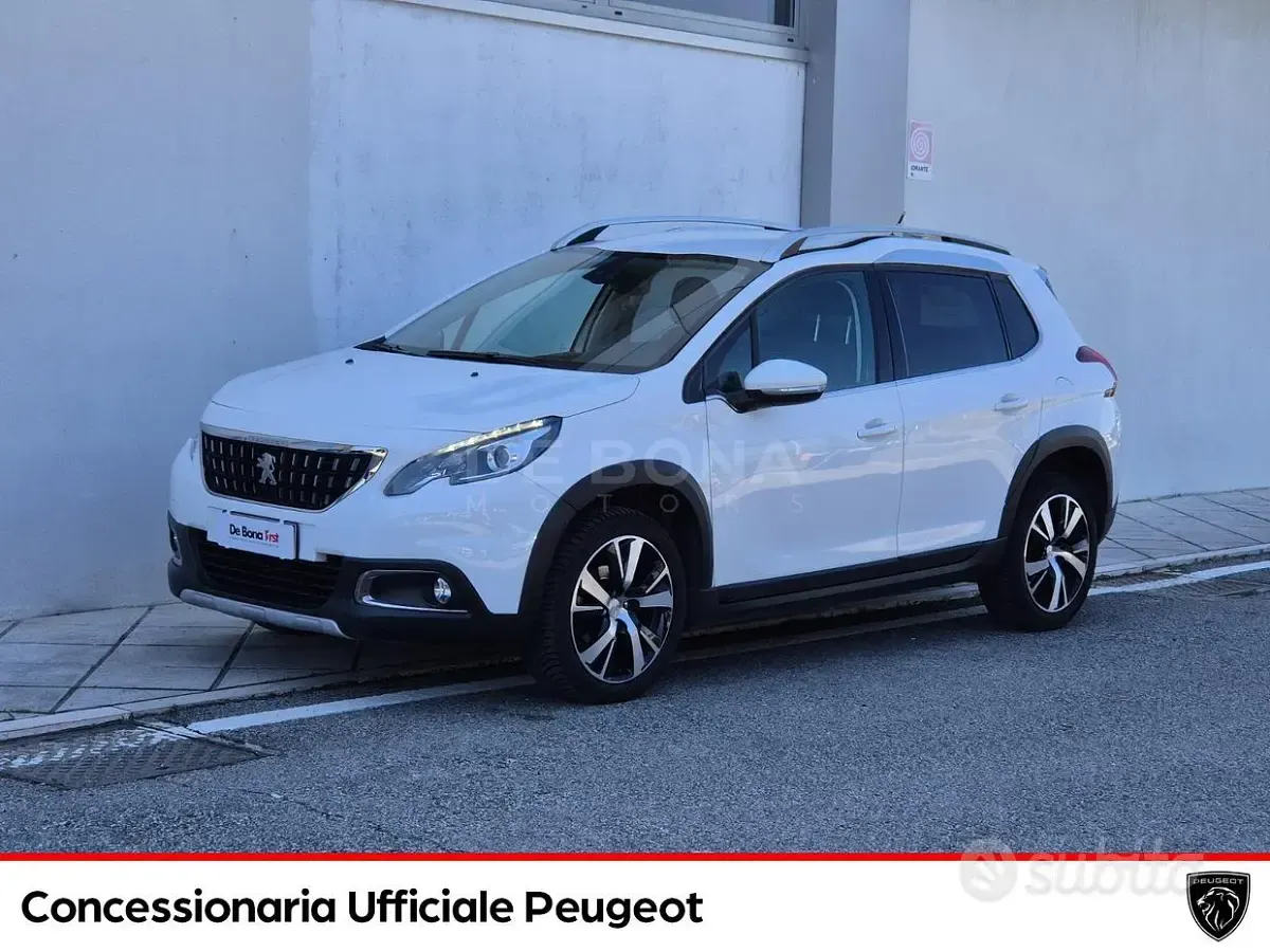 Usata Peugeot 2008 Allure 99 CV (72 kW) 2017 SUV