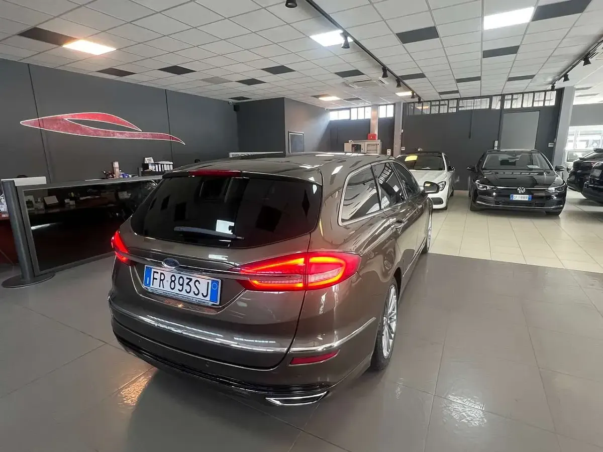 Usata Ford Mondeo Vignale 150 CV (110 kW) 2018 Bronzo Station wagon