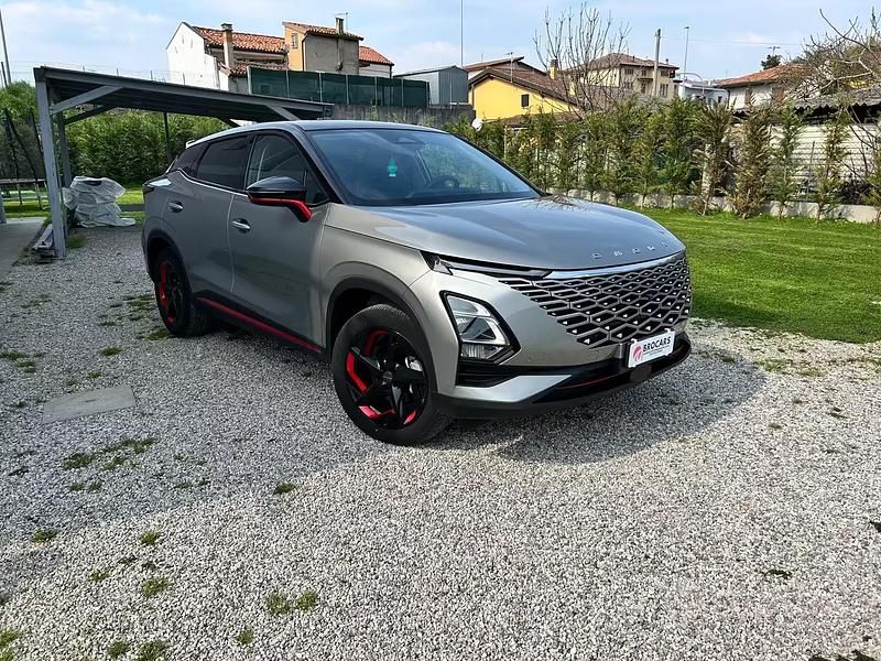 Usata Omoda 5 197 CV (144 kW) 2024 Grigio SUV