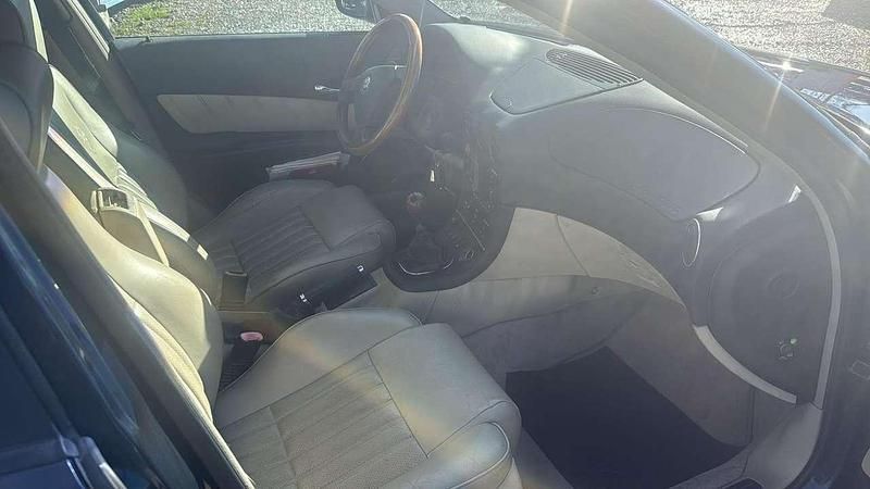 Usata Alfa Romeo 166 Distinctive 150 CV (110 kW) 2001 Blu/azzurro Berlina