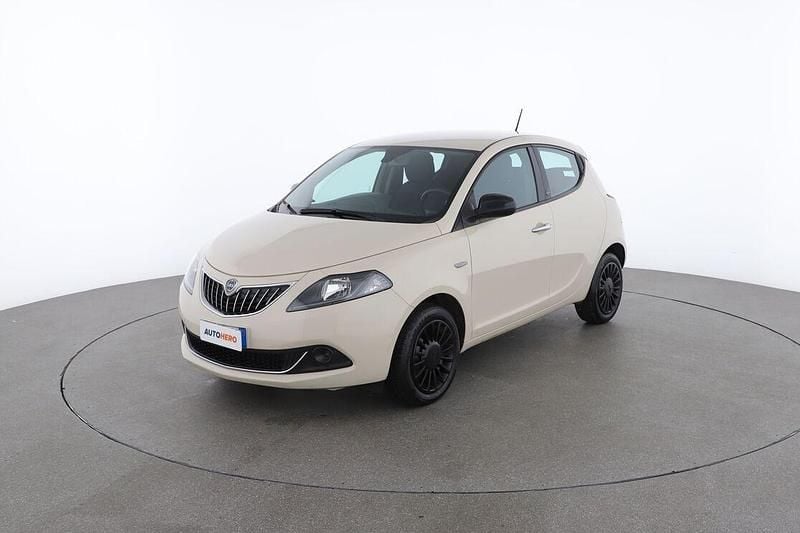 Beige Usata 2021 Lancia Ypsilon Silver Due volumi | 11.399 € (Buon prezzo) - Immagine 1/3