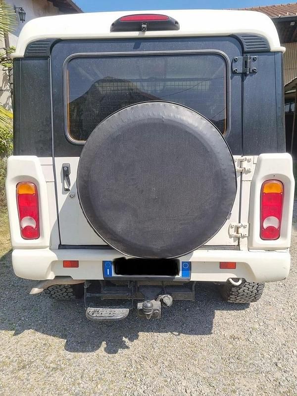 Usata Iveco Massif 177 CV (130 kW) 2010 Bianco SUV