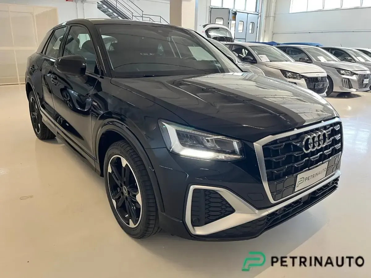Usata Audi Q2 Ambiente 116 CV (85 kW) 2025 Nero SUV