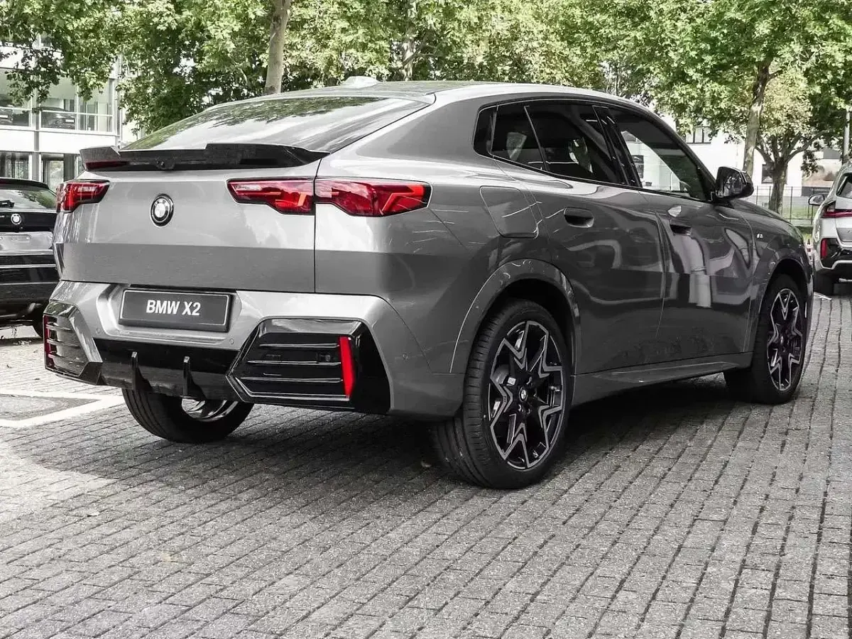 Usata BMW X2 M Sport 156 CV (114 kW) 2025 Skyscraper gray SUV