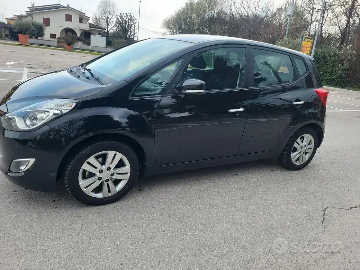 Usata Hyundai ix20 90 CV (66 kW) 2011 Nero Utilitaria