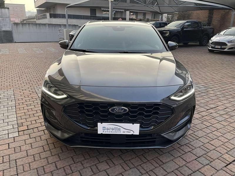 Usata Ford Focus ST-Line 125 CV (91 kW) 2025 Magnetic grey Berlina