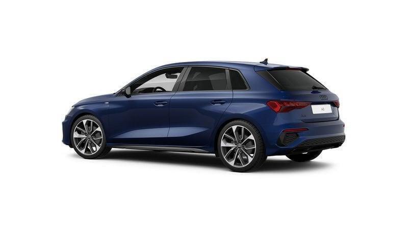 Usato 2024 Audi A3 1.5 Benzin 150 CV (45.800 €)