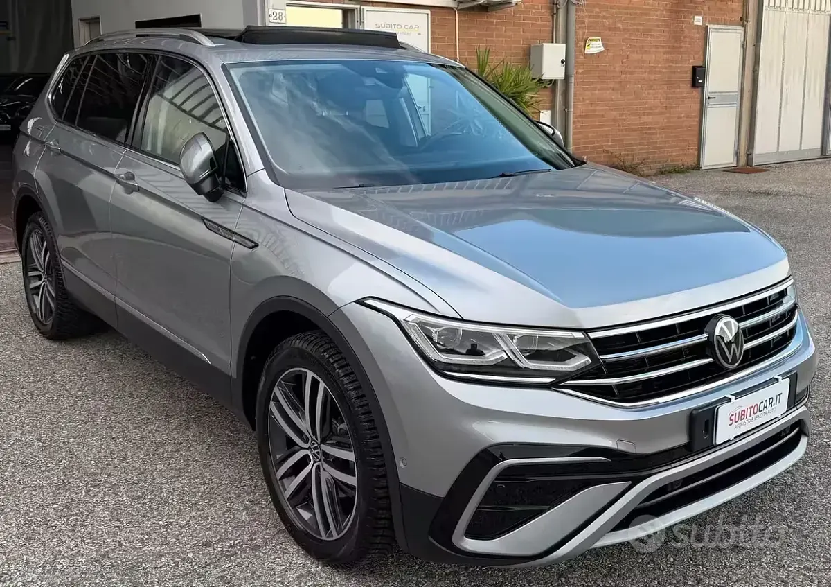 Usata VW Tiguan Allspace Elegance 150 CV (110 kW) 2022 Grigio SUV