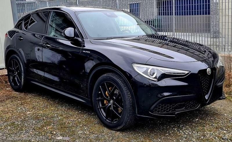 Usata Alfa Romeo Stelvio Super 160 CV (117 kW) 2020 Nero SUV