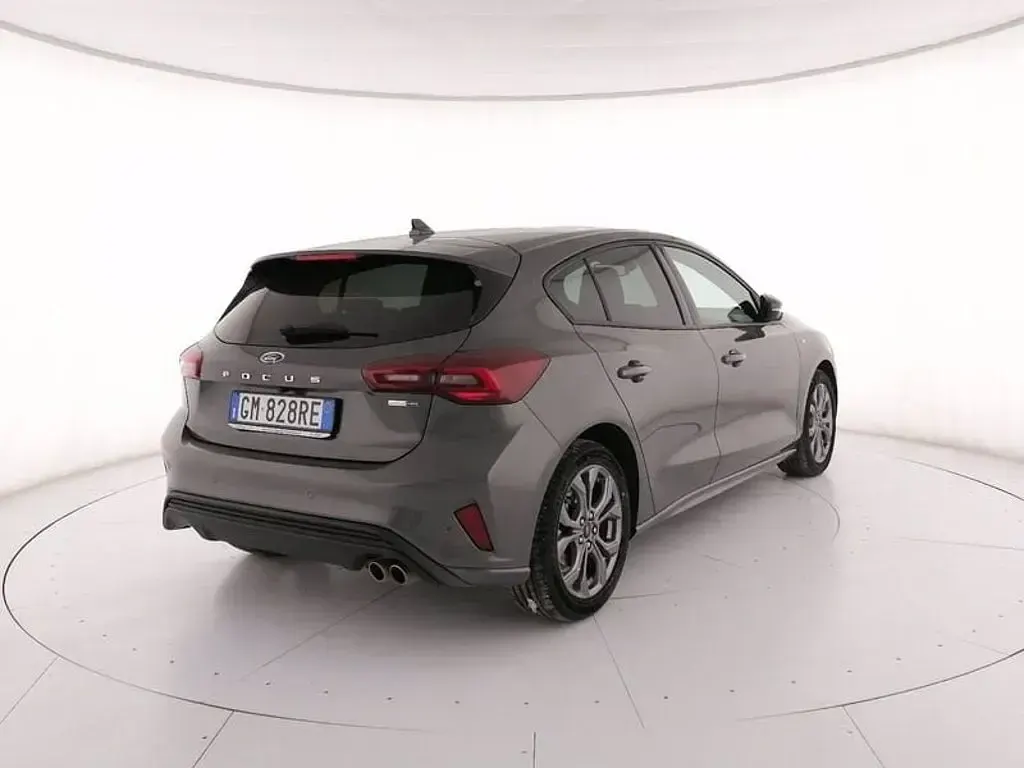 Usata Ford Focus ST-Line 125 CV (91 kW) 2023 Grigio Berlina