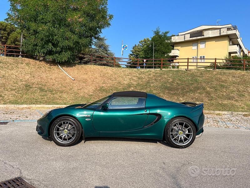 Usata Lotus Elise 243 CV (178 kW) 2021 Verde Cabrio