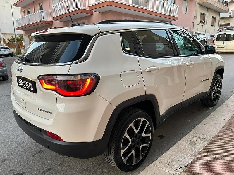 Usata Jeep Compass Limited 140 CV (102 kW) 2018 Bianco SUV
