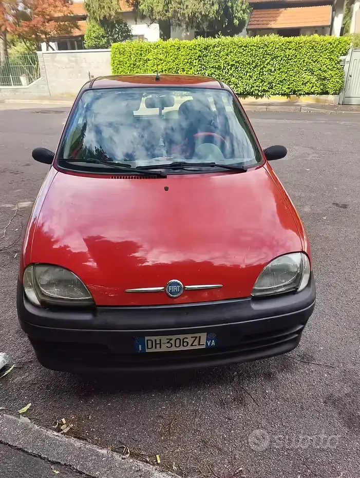Usata Fiat 600 54 CV (39 kW) 2007 Rosso Utilitaria