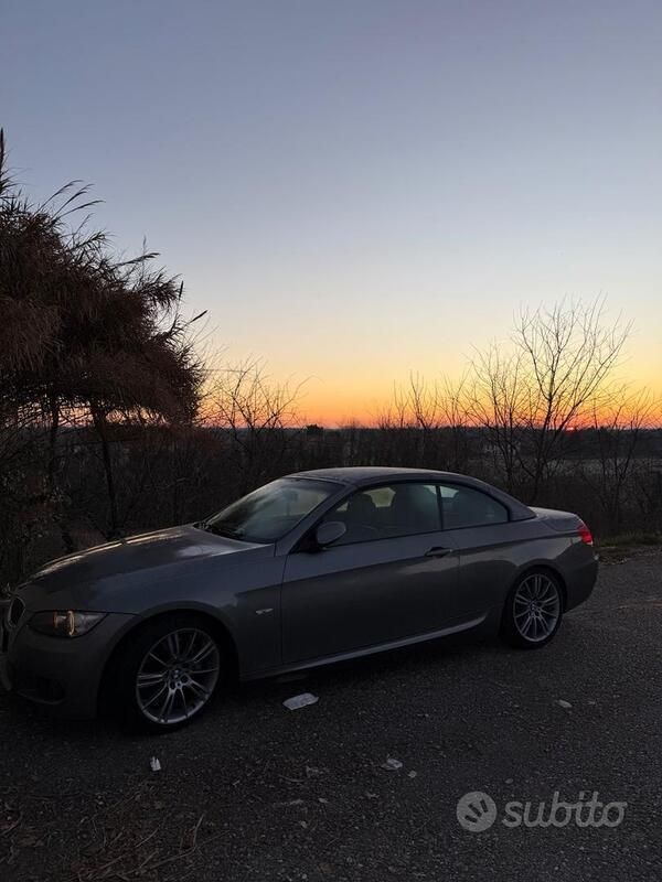 Grigio Usata 2009 BMW 335 Cabriolet M Sport Cabrio | 26.900 € - Immagine 1/4