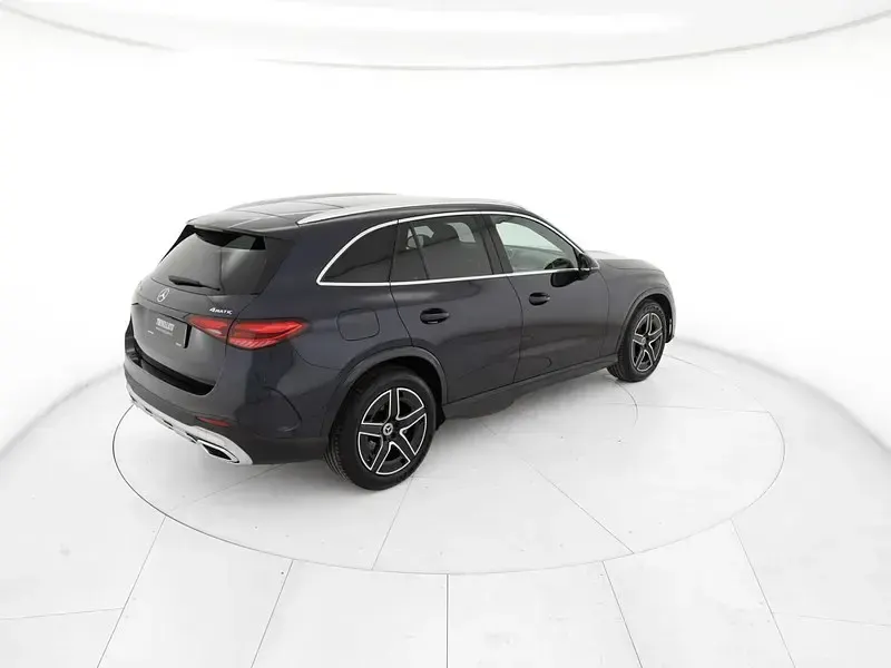 Usata Mercedes GLC220 Advanced 197 CV (144 kW) 2023 Blu/azzurro SUV