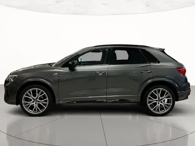 Usata Audi Q3 Ambiente 150 CV (110 kW) 2025 6y grigio daytona perlato SUV