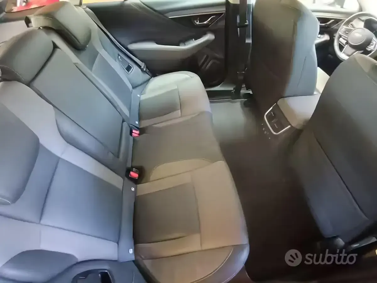Usata Subaru Outback 169 CV (124 kW) 2021 Verde Station wagon