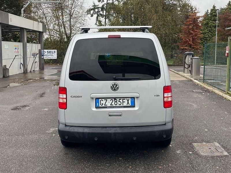Usata VW Caddy Trendline 86 CV (63 kW) 2011 Grigio Monovolume