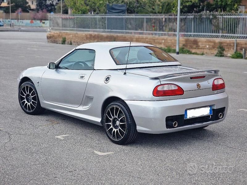 Usata MG TF 136 CV (100 kW) 2002 Grigio Cabrio
