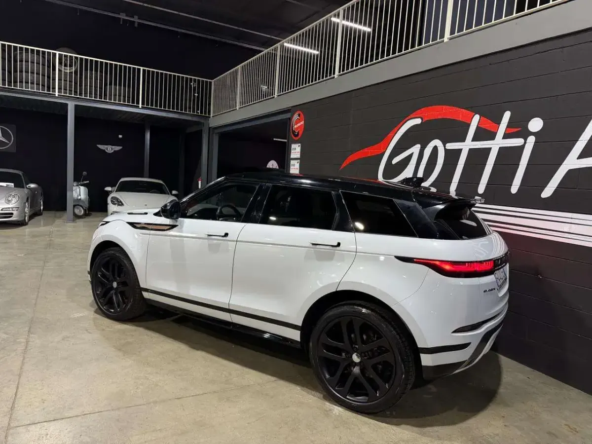 Usata Land Rover Range Rover evoque First Edition 179 CV (131 kW) 2019 Bianco SUV