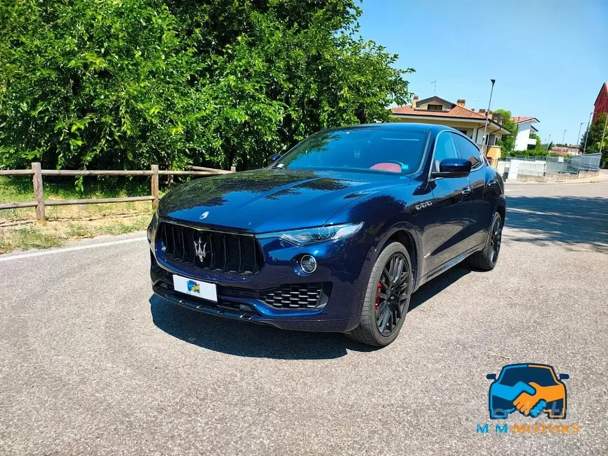 Usata Maserati Levante 275 CV (202 kW) 2018 Bluazzurro SUV