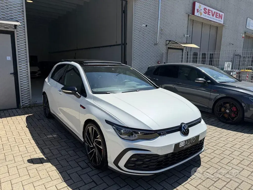 Brugt VW Golf VIII GTI 245 HK (180 kW) 2024 Hvid Sedan