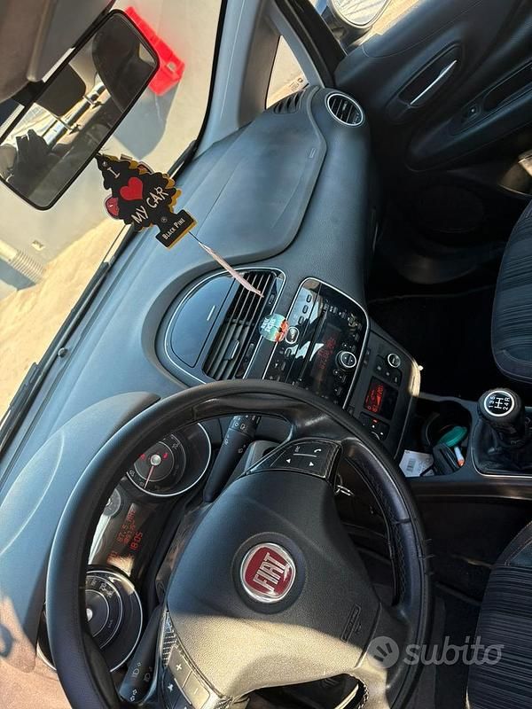 Usata Fiat Punto Evo Dynamic 95 CV (69 kW) 2010 Utilitaria