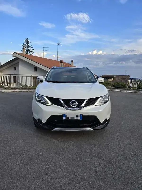 Usata Nissan Qashqai 360º 110 CV (80 kW) 2017 SUV