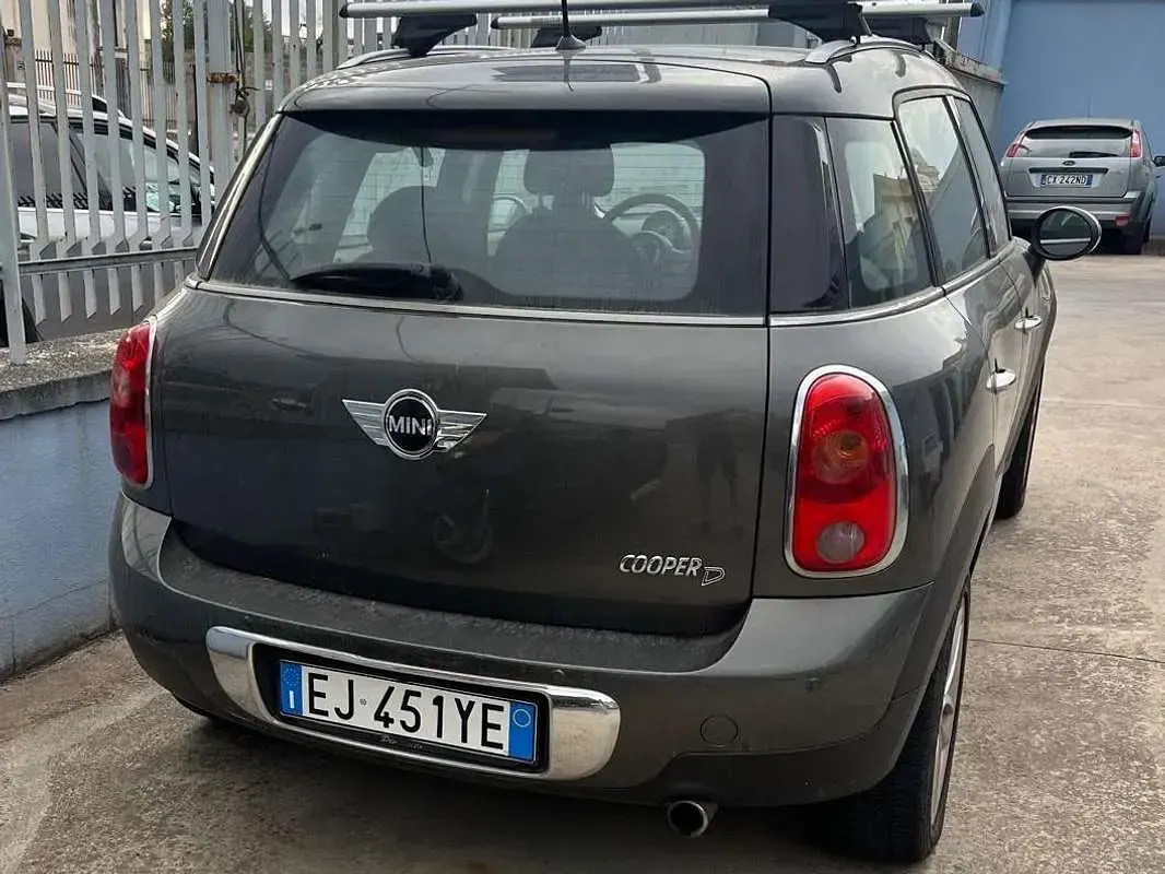 Usata Mini Cooper D 111 CV (81 kW) 2011 Grigio Utilitaria