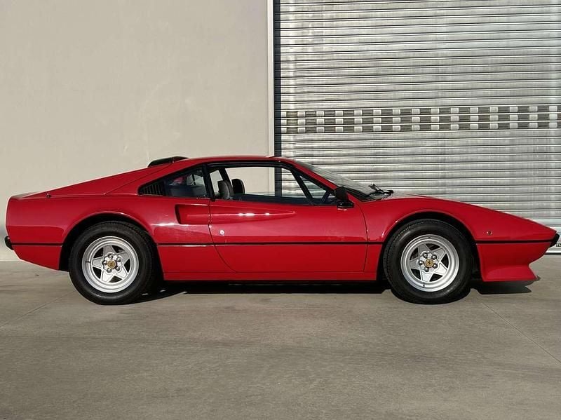 Usata Ferrari 208 155 CV (114 kW) 1981 Rosso Coupé