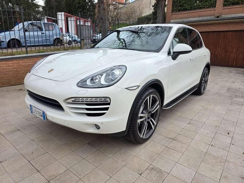 Usata Porsche Cayenne 239 CV (175 kW) 2011 Bianco SUV