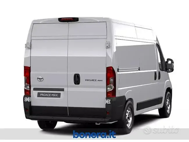 Ny Toyota Proace 120 HK (88 kW) 2026 Vit Minibuss