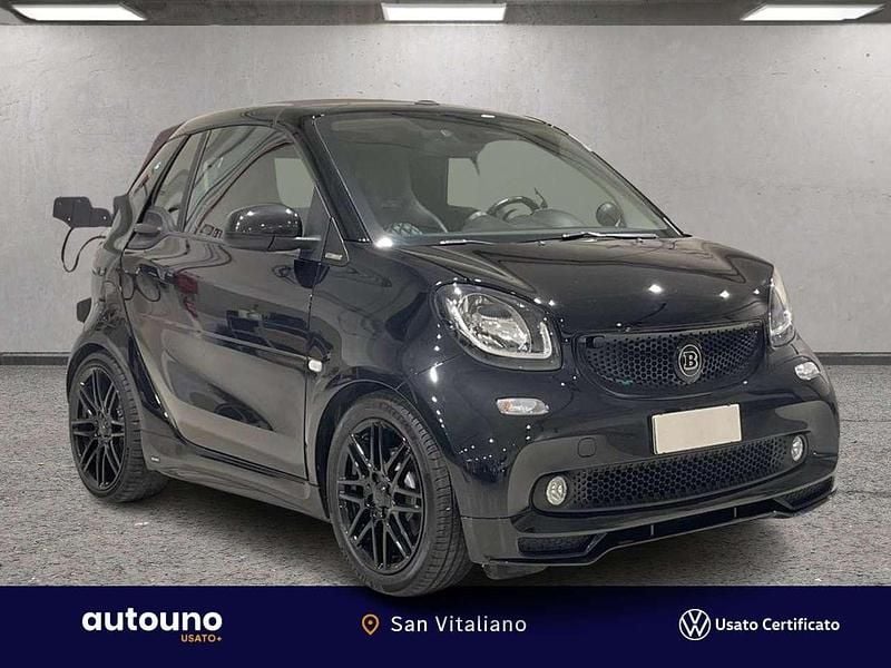Usata Smart ForTwo Cabrio Brabus 125 CV (91 kW) 2018 Nero Cabrio