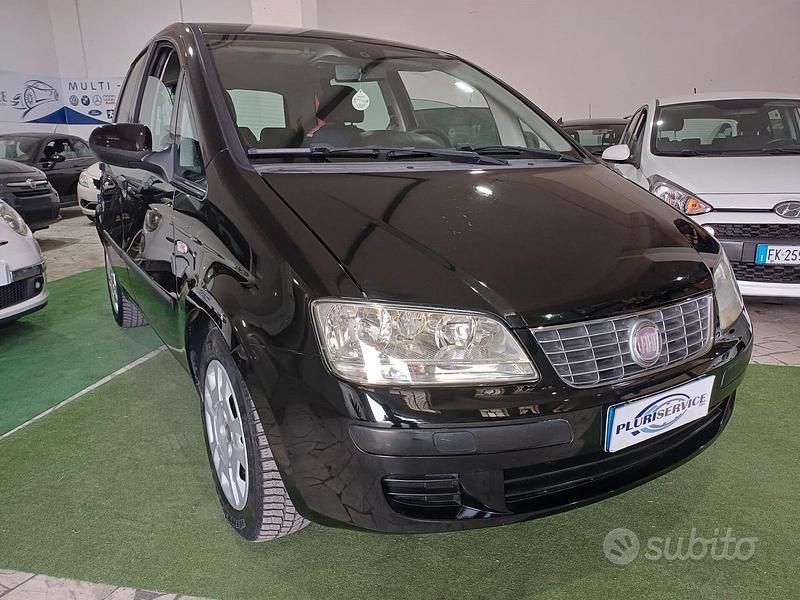 Usata Fiat Idea 95 CV (69 kW) 2011 Nero Monovolume