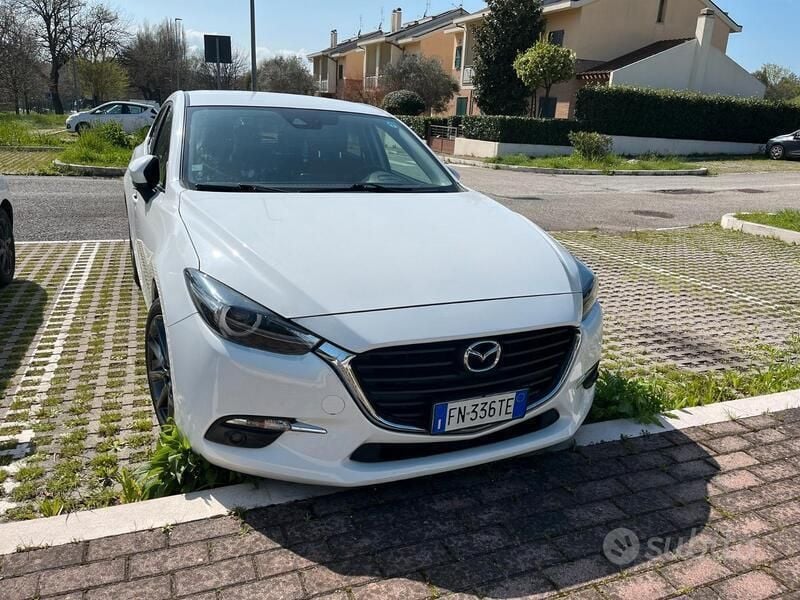 Usata Mazda 3 Evolve 101 CV (74 kW) 2018 Bianco Berlina