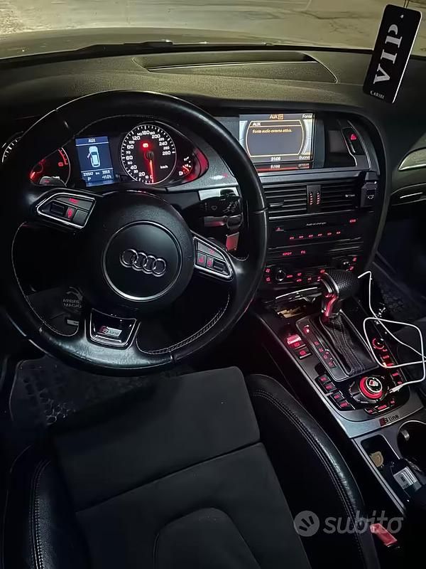Usado Audi A4 143 CV (105 kW) 2014 Blanco Familiar