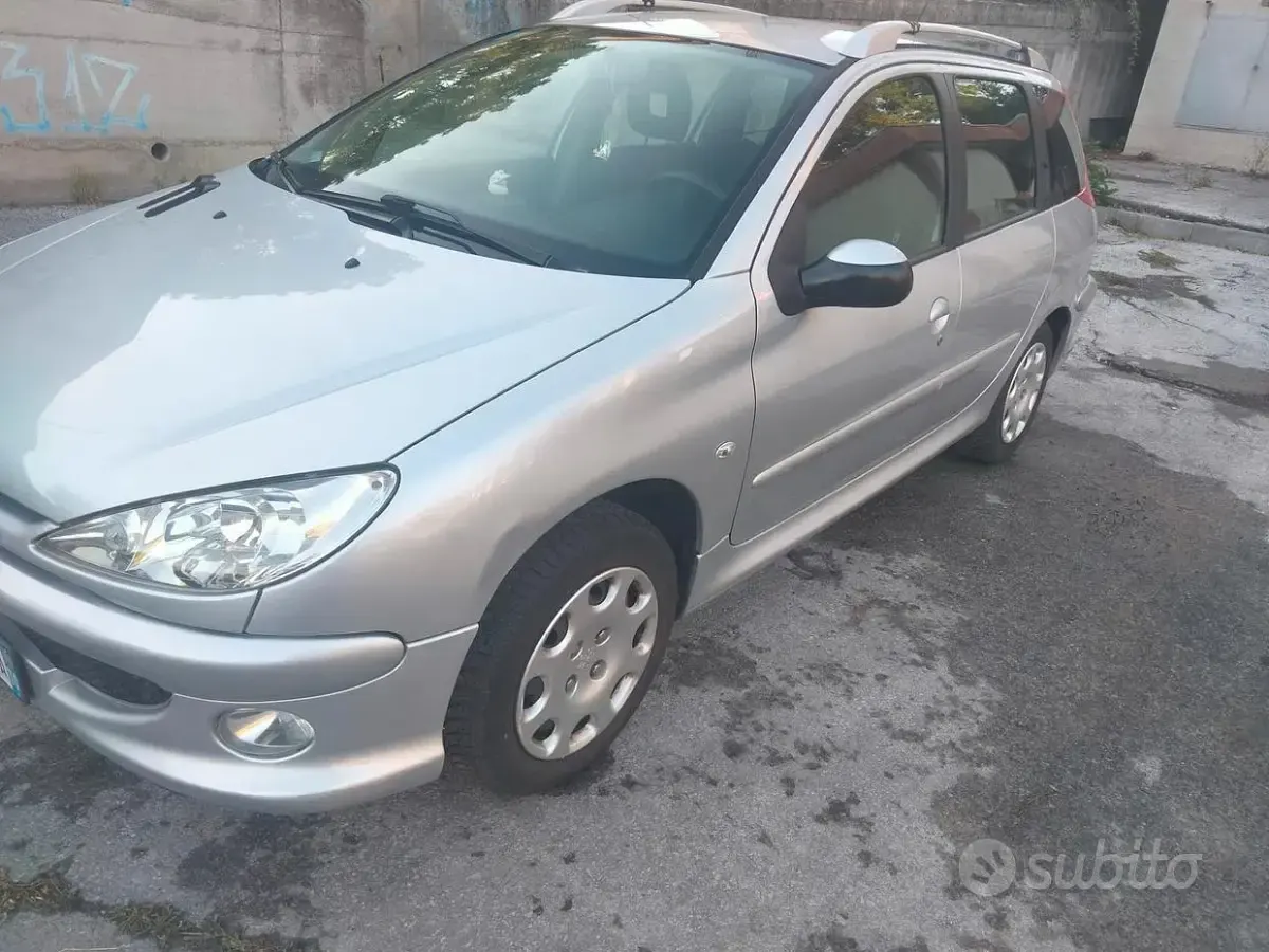 Usata Peugeot 206 75 CV (55 kW) 2007 Grigio Station wagon