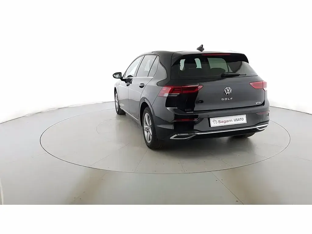 Usata VW Golf VIII Life 110 CV (80 kW) 2023 Nero deep effetto perlato