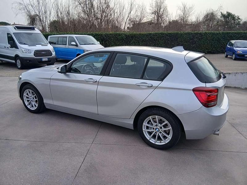 Usata BMW 118 Sport Line 143 CV (105 kW) 2014 Grigio Utilitaria