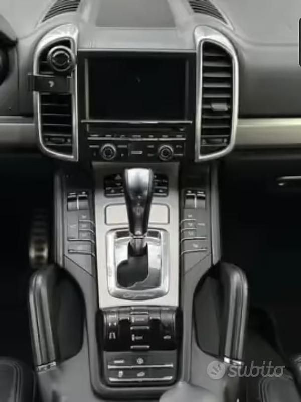 Usata Porsche Cayenne S 400 CV (294 kW) 2011 Nero SUV
