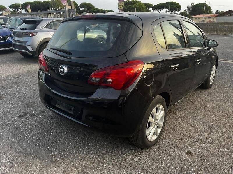 Usata Opel Corsa Edition 90 CV (66 kW) 2018 Nero Berlina