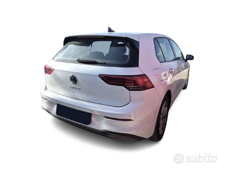 Usata VW Golf VIII Life 115 CV (84 kW) 2021 Bianco Berlina