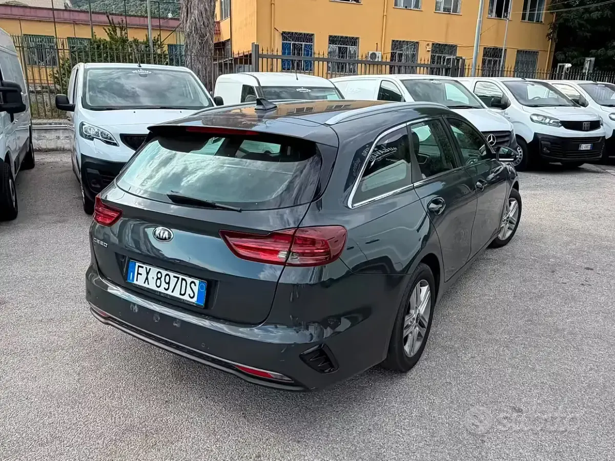 Usata Kia Ceed Sportswagon 116 CV (85 kW) 2019 Grigio Station wagon